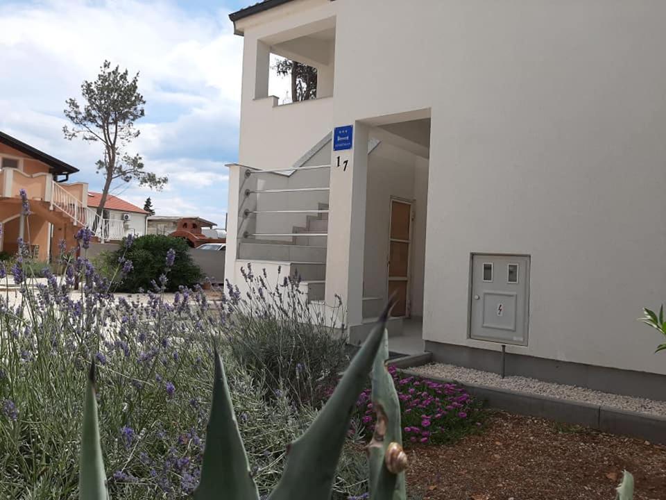 Apartman Bunaric Vir Dış mekan fotoğraf
