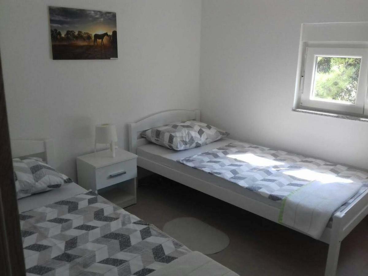 Apartman Bunaric Vir Dış mekan fotoğraf